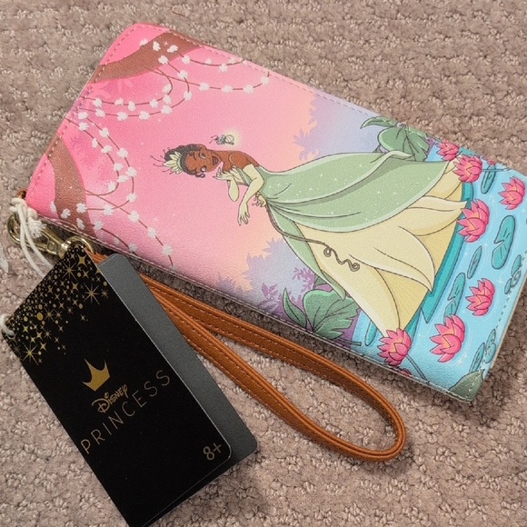 Disney Loungefly Tiana Bayou Princess Wristlet Wallet NWT - Picture 2 of 7